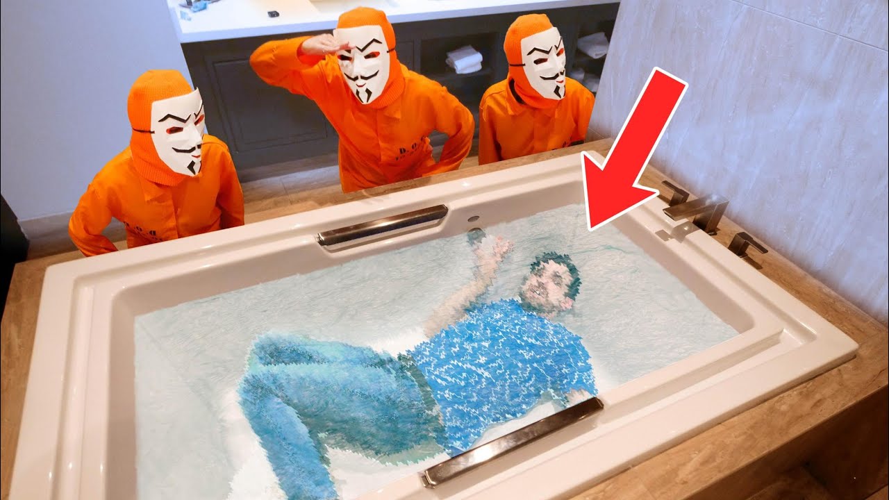 ⁣HACKERS TRAPPED ME in a HOTEL ROOM (Extreme HIDE AND SEEK)
