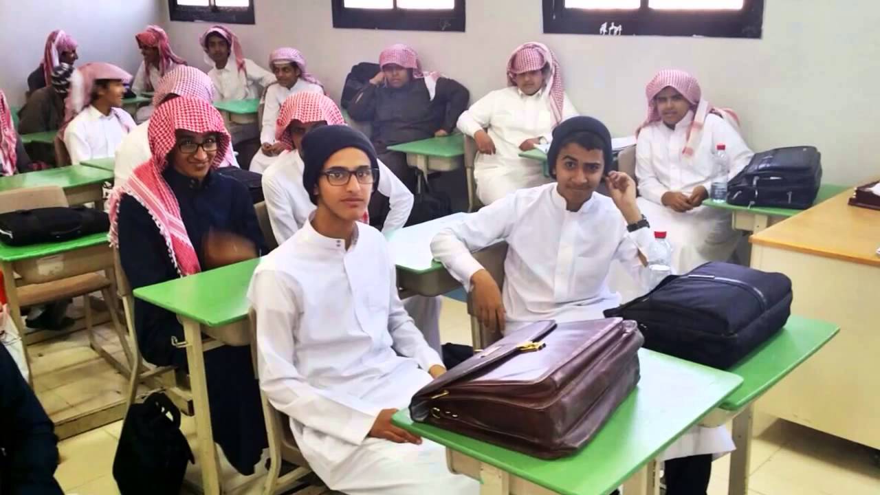 افتتاحية قناة ثانوية البيهقي بخميس مشيط