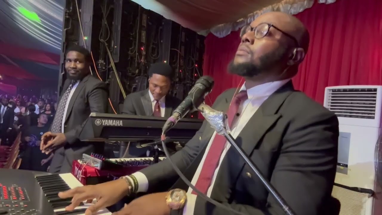 Powerful praise medley 🔥🔥#streamsofjoyinternational #christianmusic #gospelmusic 