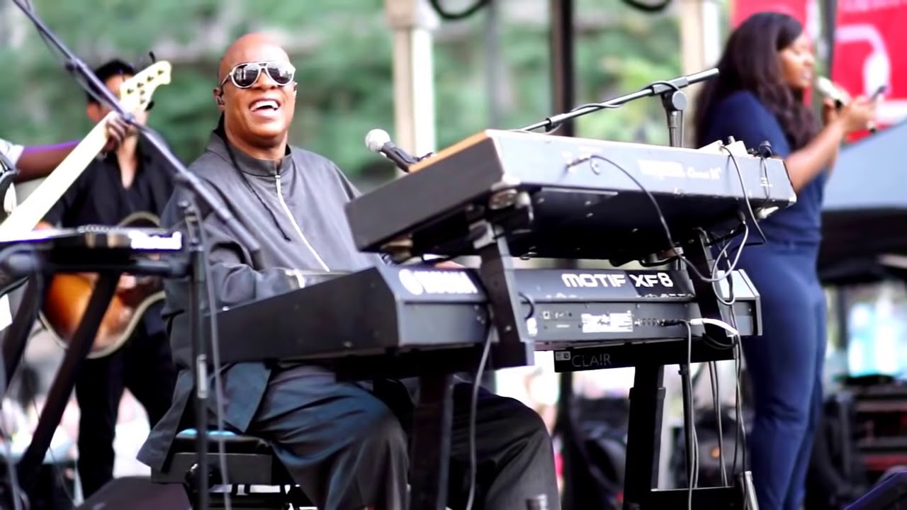 Jasmine Sullivan with Stevie Wonder in Philadelphia