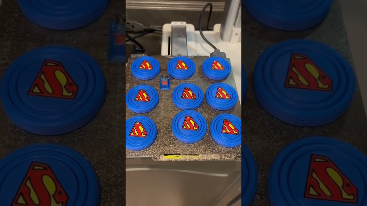 Superman Fidget Spinner in 3D! Check out this 3D printed superhero toy