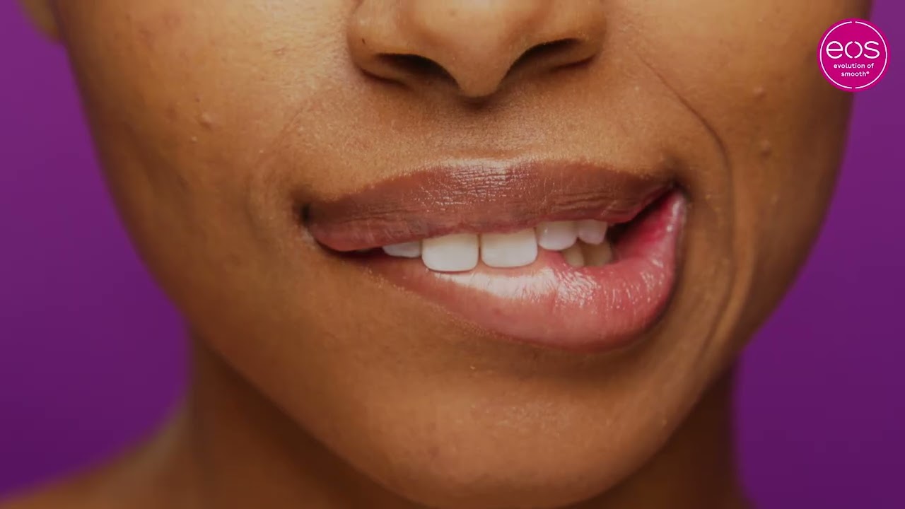 eos 100% Natural Strawberry Sorbet Lip Balm