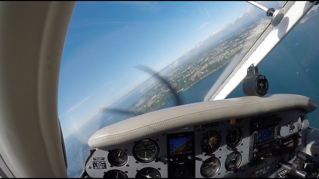 Guernsey approach with ATC audio (EGJB)