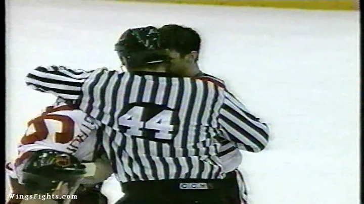 Tomas Holmstrom Vs Chris Murray 04/02/99