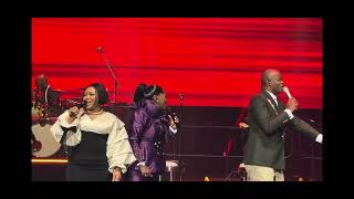 Spirit of praise 12 | Sindi ,Mpumi,Omega and Dumi opens with worship 