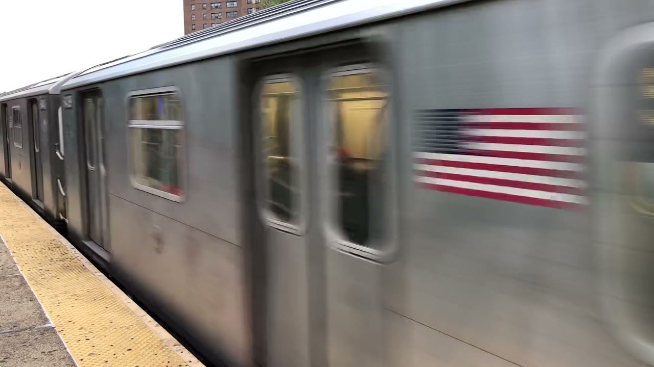 Rerouted 2 and 5 trains action @ Jackson Av