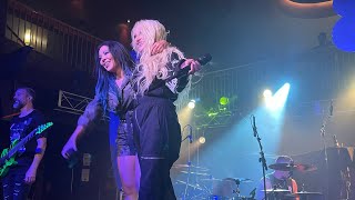 Butcher Babies - BEST FRIEND (Live at Jergels)