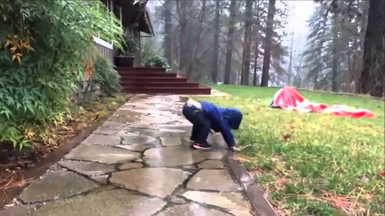 287 Приколы. Бампер у девушки отжигает, тачка слушается! - YouTube