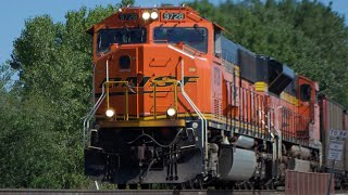 9/8/24 BNSF SD70MAC 9728 leads SB C-NAMMIC0-41A with KCSM Grey ghost AC44CW 4567
