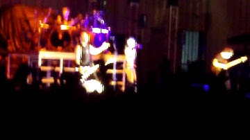 Tera-fied - Static-X feat. Tera Wray-Static (live performace in Lubbock, Tx) Pedal to the Metal tour