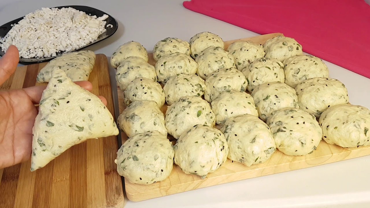 ☝️ أطيب الفطائر بالزعتر الأخضر و عجينة هشة🥖😋