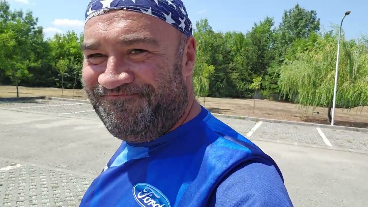 Ce mașină poți cumpara cu 2500 euro ? Una cu care sa tai țara in lung si in lat ?