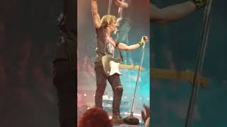 Keith Urban at American Family Amphitheater - Somebody Like You/The Lion Sleeps Tonight