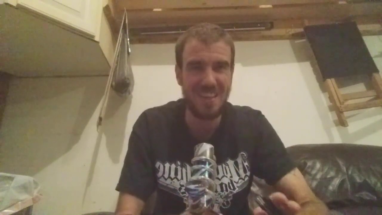 SHOUTOUTS AN HAVING A STRAIN REVIEW! PRE 98 BUBBA KUSH! 16.4%THC