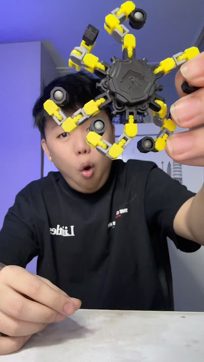 THE ROBOT ERASING TOP IS SO COOL🤩