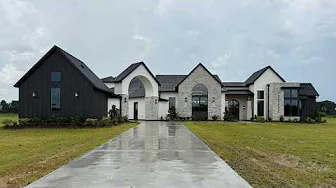 INSIDE THE 2 MOST VIRAL TEXAS HOMES YOU CAN TOUR FOR UNDER $3M