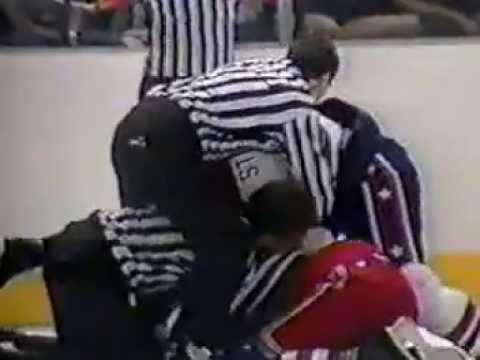 Tomas Sandstrom vs Scott Stevens, Round 1 Oct 20, 1984