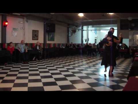 Sin Rumbo, Bailan Lola Ruiz y Leandro Navarra 1-3