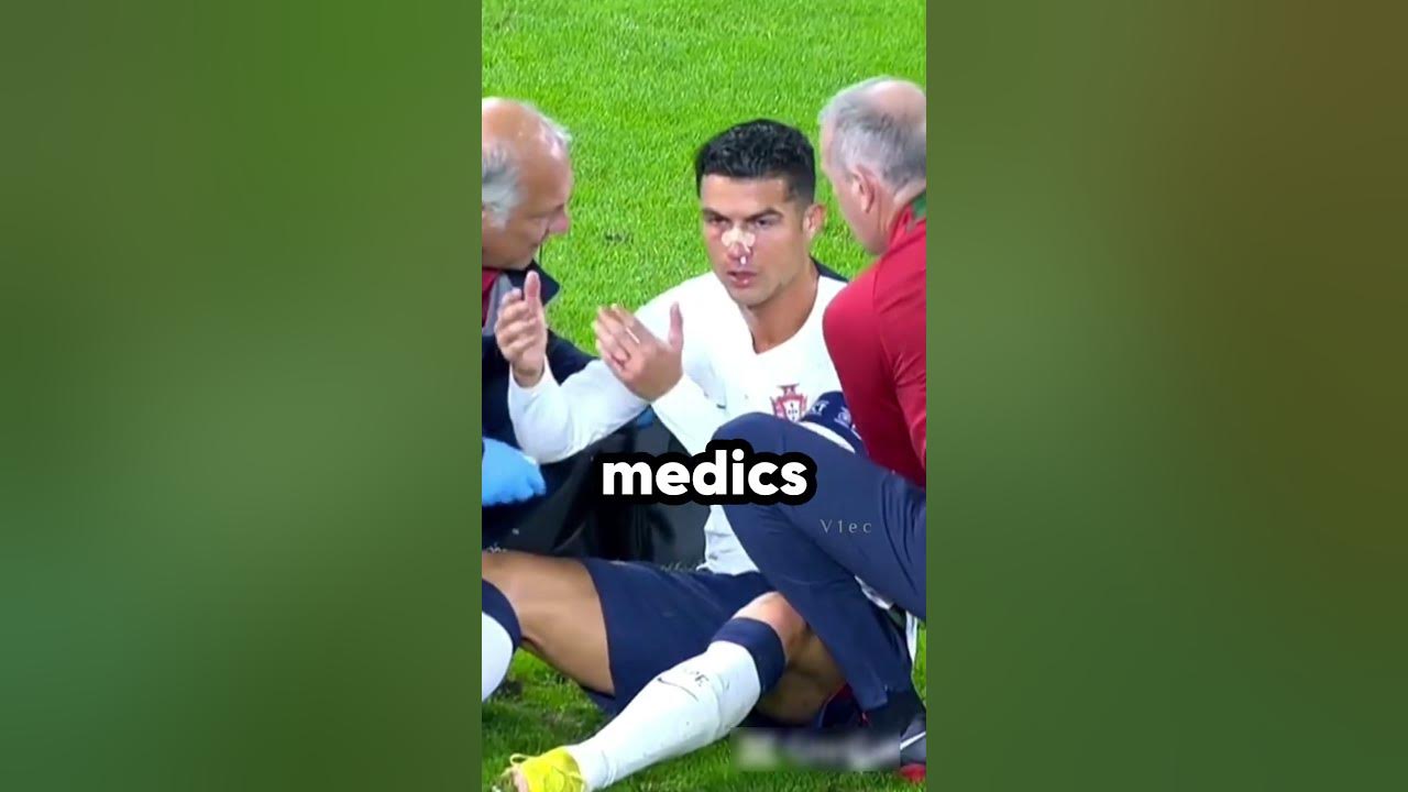 Messi Started Crying After What Ronaldo Did...