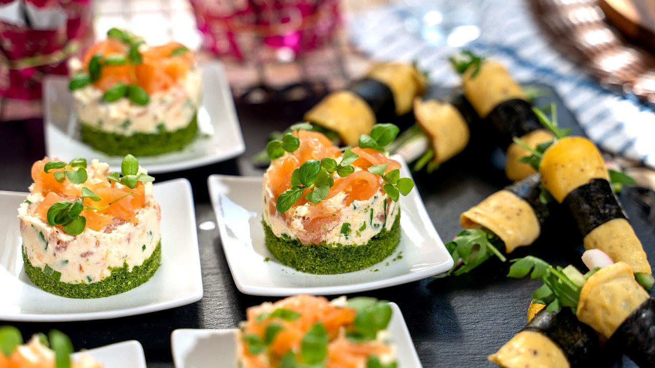 Вкусные закуски из лосося: рецепты блинов с маскарпоне и яйцом! 3 элегантных закуски из лосося