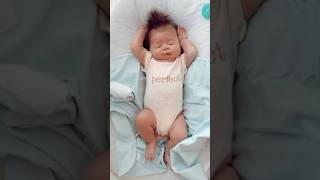 Why People Swaddle NewBorn? 🤔