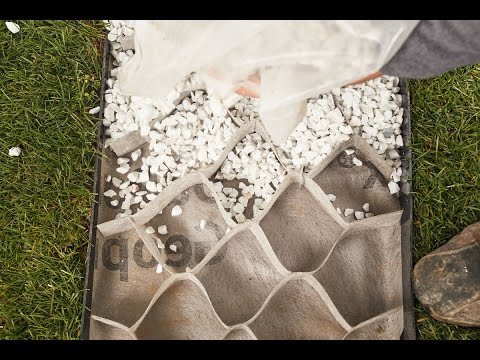 Video: Sentieri Sul Prato (37 Foto): Percorsi Passo-passo Del Prato In Pietra E Calcare, Come Farlo Da Soli Dalla Pietra Naturale