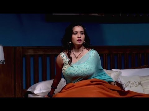 Xxx Video Shivani Surve - Shivani Surve Hot Navel Slip ll Show in Transparent Sari - YouTube
