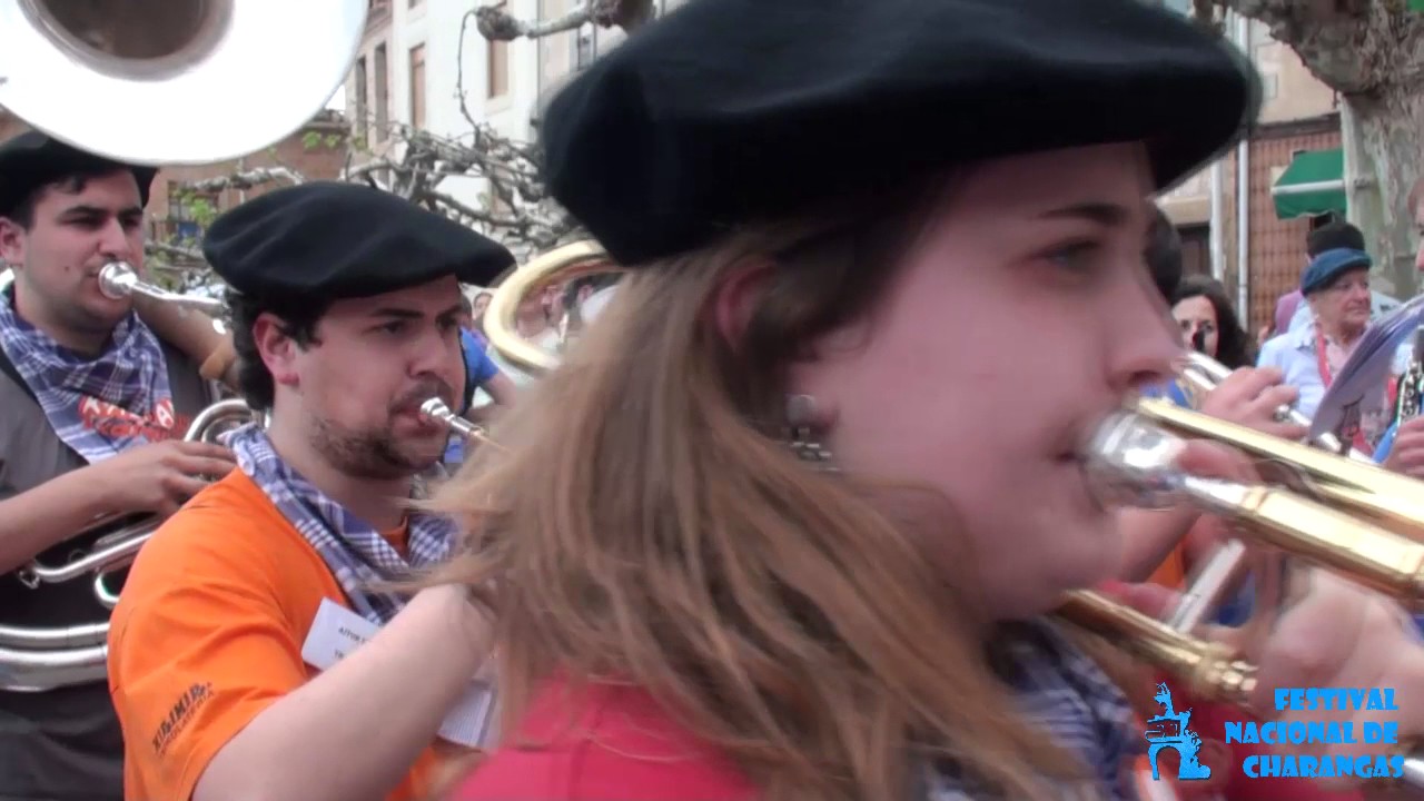 Kalean Txaranga en el Festival Nacional de Charangas en Poza de la Sal