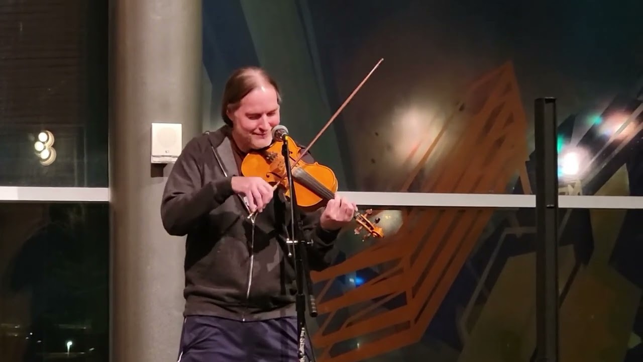 (part 1 of 2) Mike Cirillo plays fiddle (Orange Blossom Special) at Tempe Center for the Arts