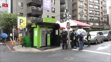 Smart trash cans turn recyclables into credit