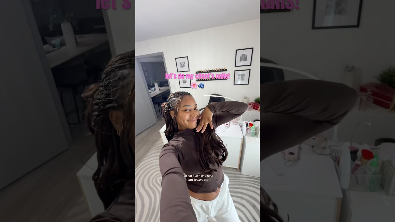 which side is your fave?!🤍 