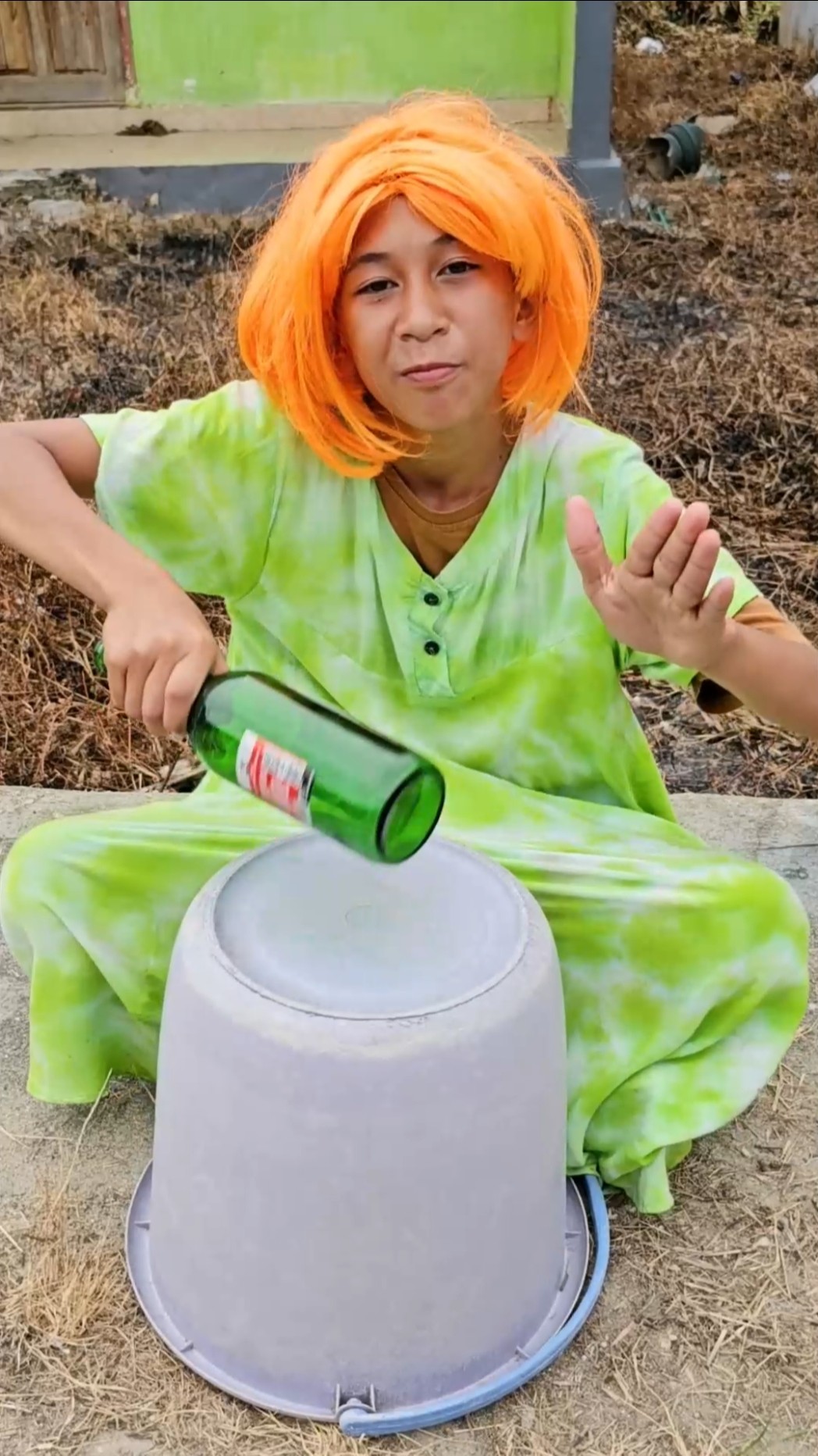 Mama plays funny drums