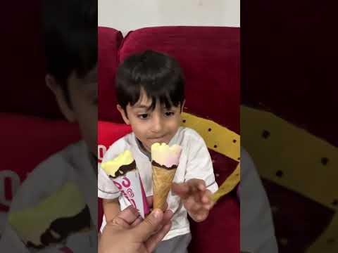 يلا امم امم امم شطوره أعطيته الآيس كريم فعضني