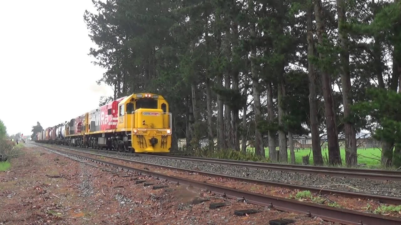 Dixies on the Main North Line (HD)