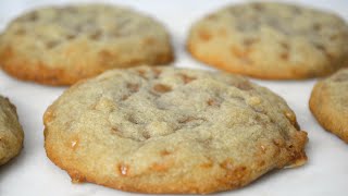 The BEST chewy toffee cookies | Easy 30 minute cookies recipe