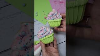Royal Icing Cupcake Cookie Decorating #cookiedecorating #cookieicing #royalicing