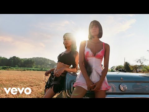 Aitana, Danna Paola - Aqyne