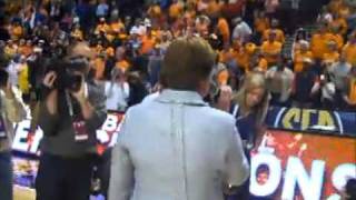 Pat Summitt addresses fans after SEC tourney win