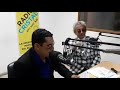 Compartiendo micrfono con el mejor locutor de radio cristal