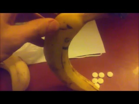 Video: Ši Garsenybė Vaikšto Po NYC Apsirengusi Kaip Bananas [vid]