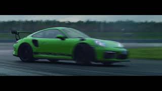 RRで520馬力！ 最強NAエンジンを搭載──超辛口な911 GT3 RSが登場【その1】