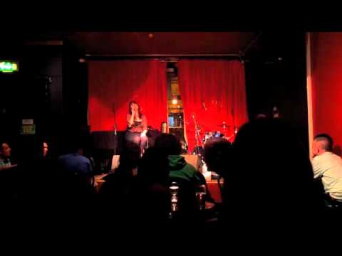 I Can't Make You Love Me -Bonnie Rait by Anna Corc...