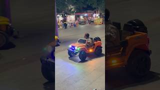 Senangnya naik mobil remot besar