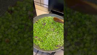 Soft and creamy chicken breast with peas #ilcaldosaporedelsud screenshot 5