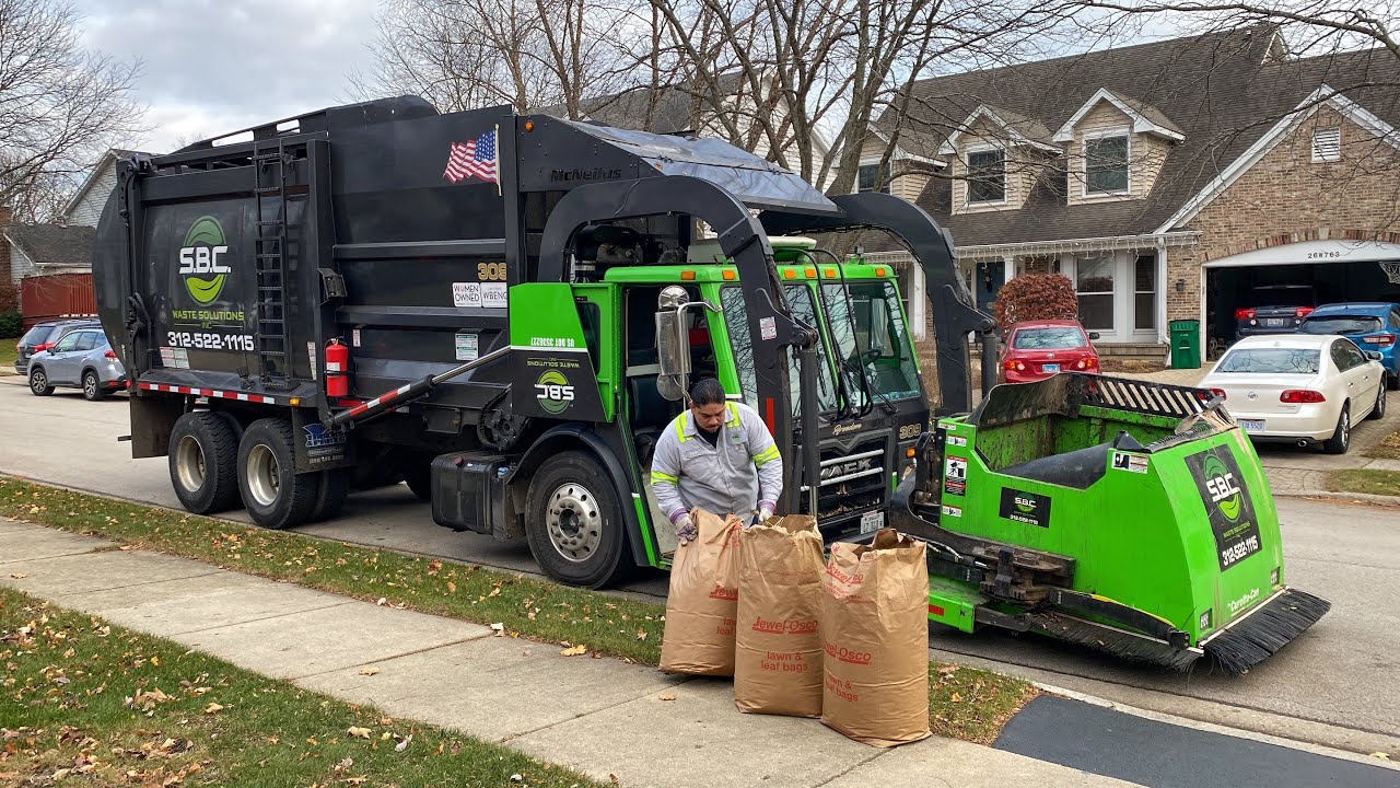 SBC Waste Solutions Mack LEU McNeilus Atlantic Curotto Can Garbage Truck