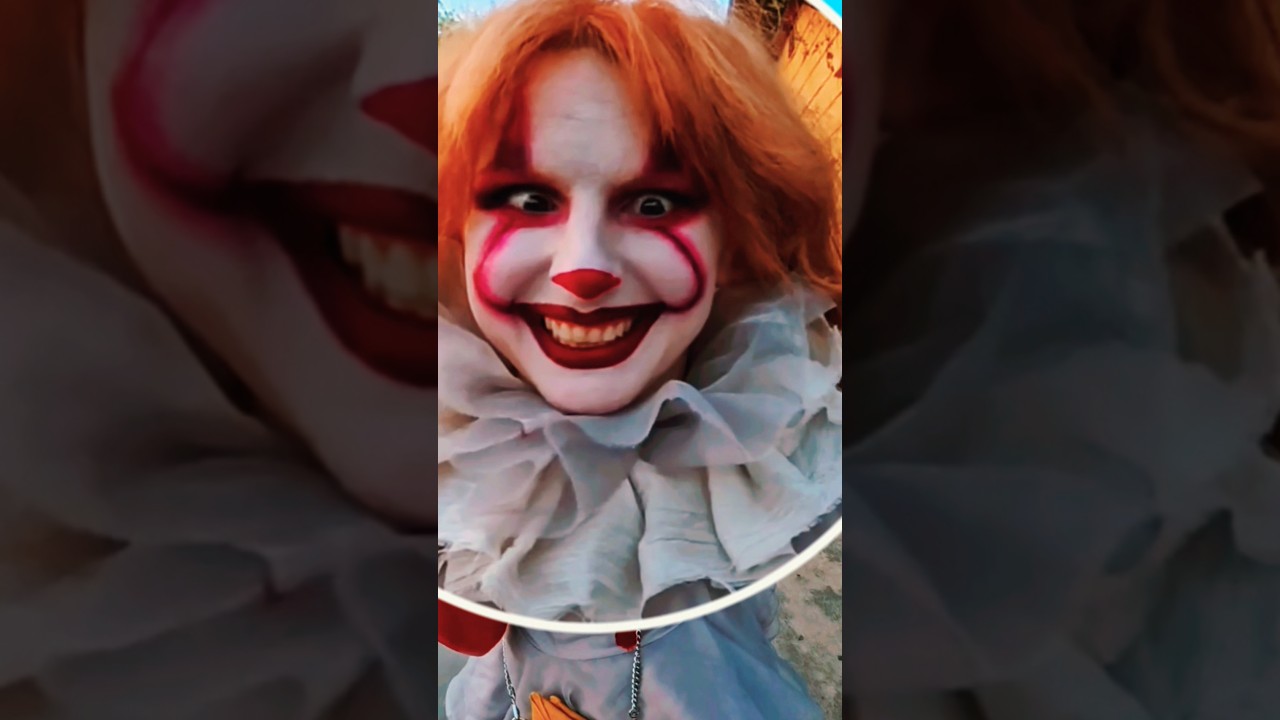 Meet Pennywise the entrepreneur #pennywise #horror #halloween