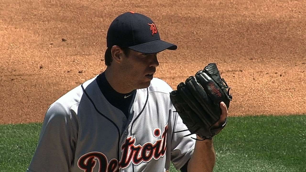 Fister's solid outing