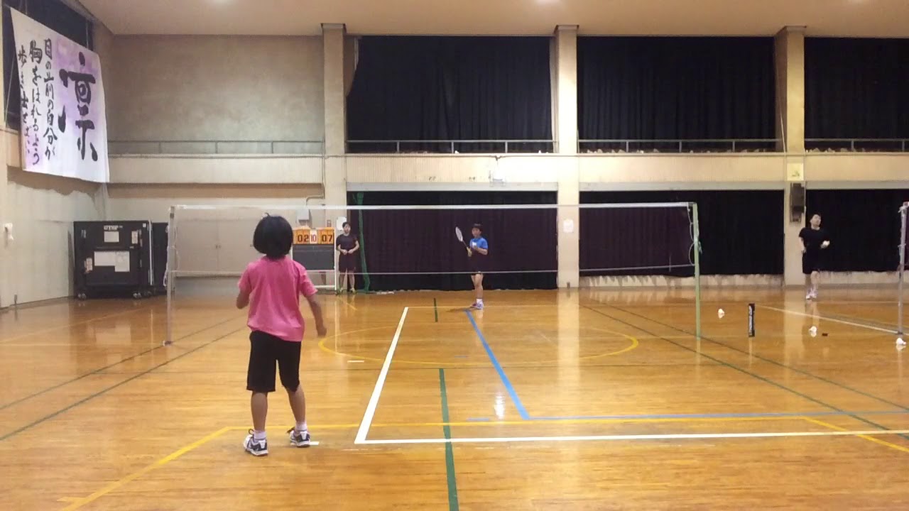 バドミントン小学生シングルス 小学３年生ちゃんゆいvs小学６年生まつみちゃん 18 8 5 Youtube