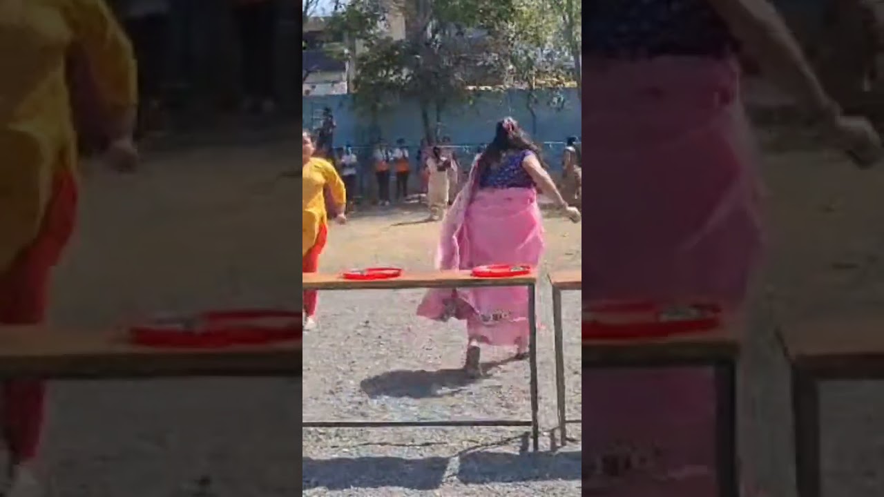 Cloth pin hanging game for pretty womens 