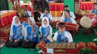 Lagu Perahu Layar seni gamelan 'Siswa Budaya' siswa siswi SMPN 5 OKU dalam kegiatan MKKS Kab. OKU
